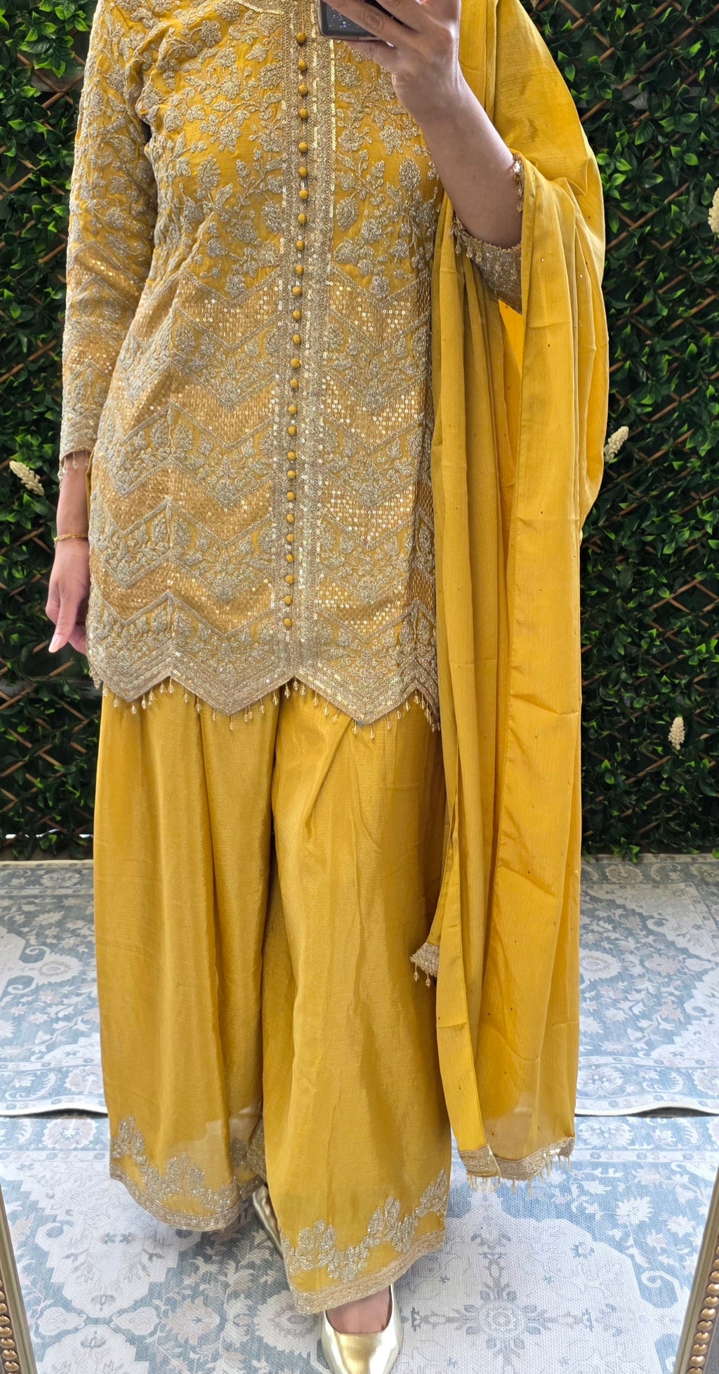 Party wear