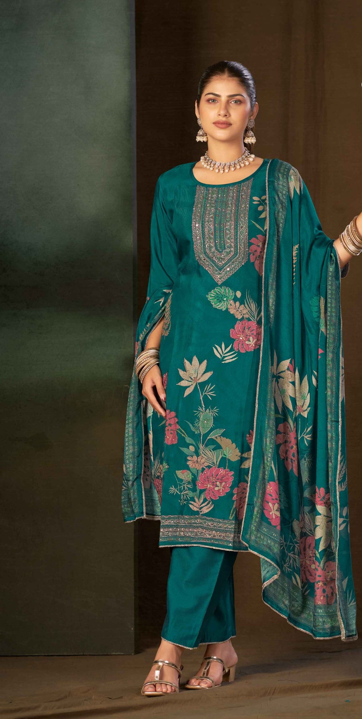 Shalini Muslin Suit Set