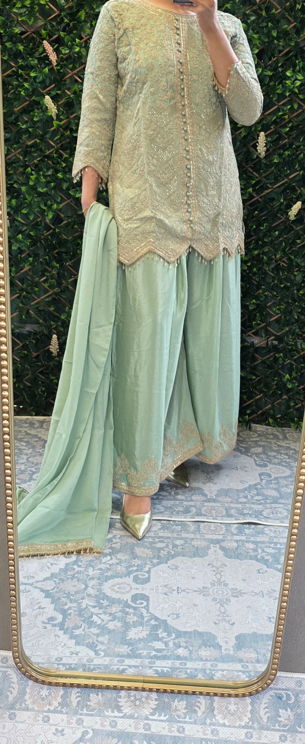 Party wear